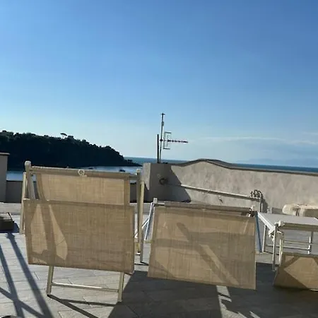Apartament La Scogliera *